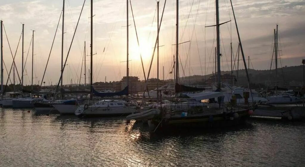 7580210_17220826_marina1